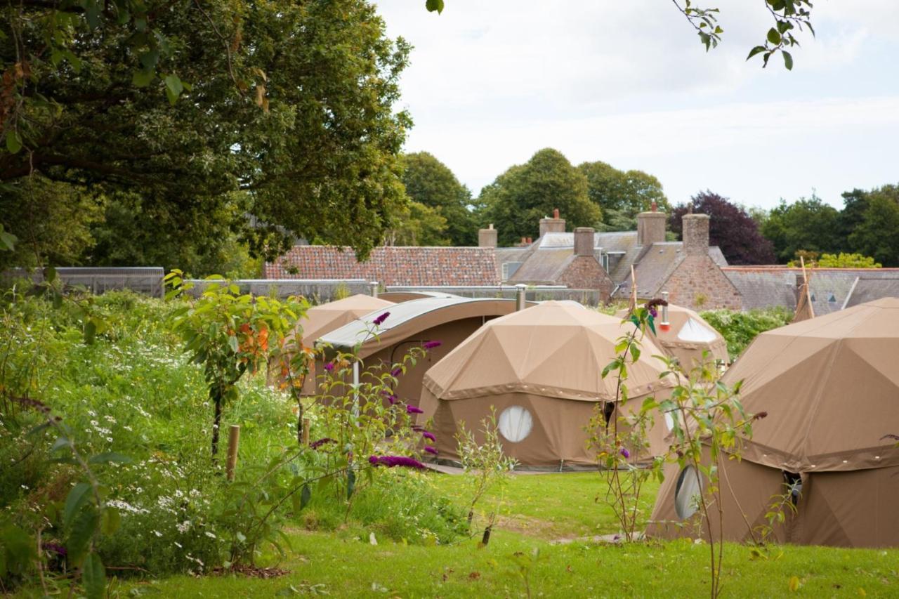 Durrell Wildlife Camp Hotel Trinity Luaran gambar